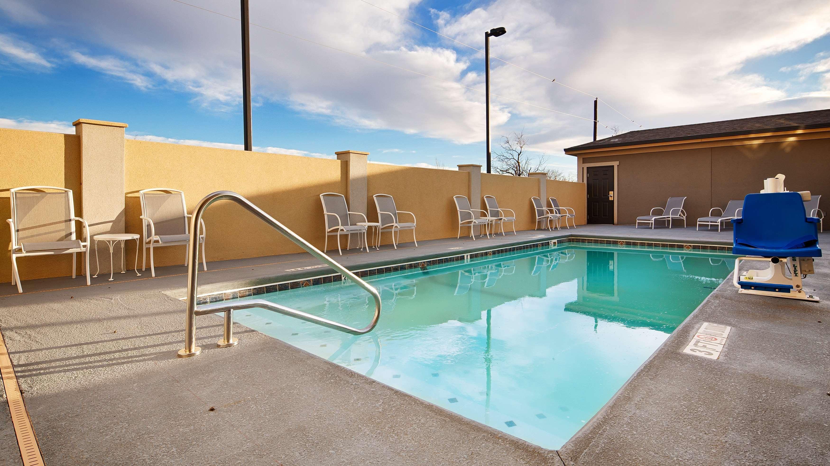 Best Western Los Alamitos Inn & Suites Экстерьер фото