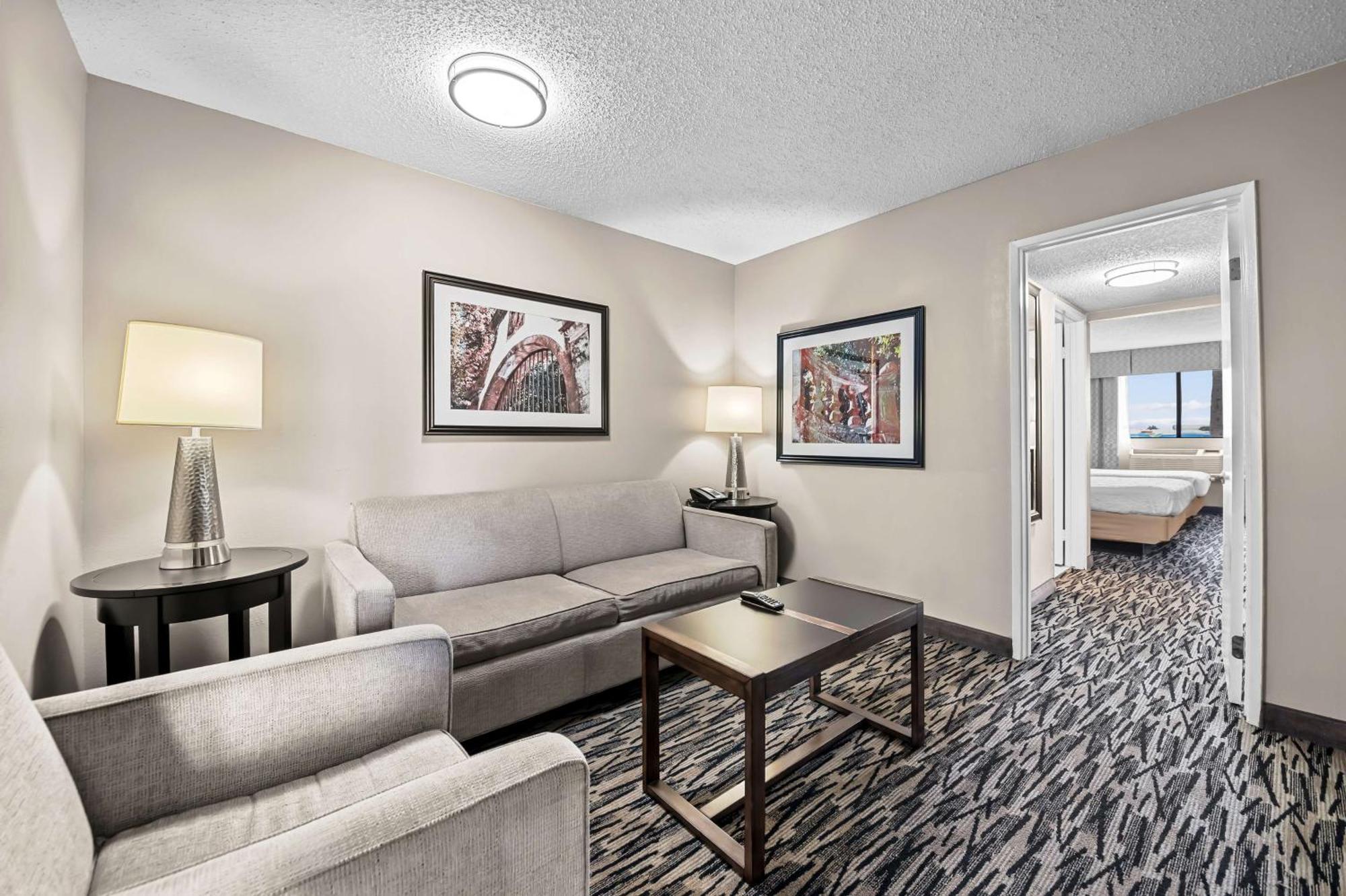 Best Western Los Alamitos Inn & Suites Экстерьер фото