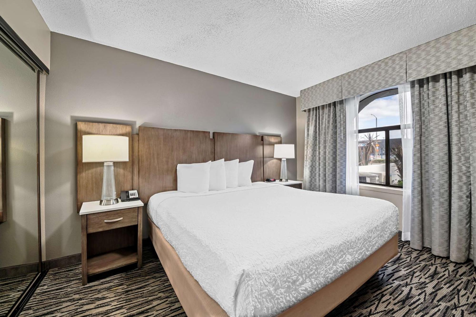 Best Western Los Alamitos Inn & Suites Экстерьер фото