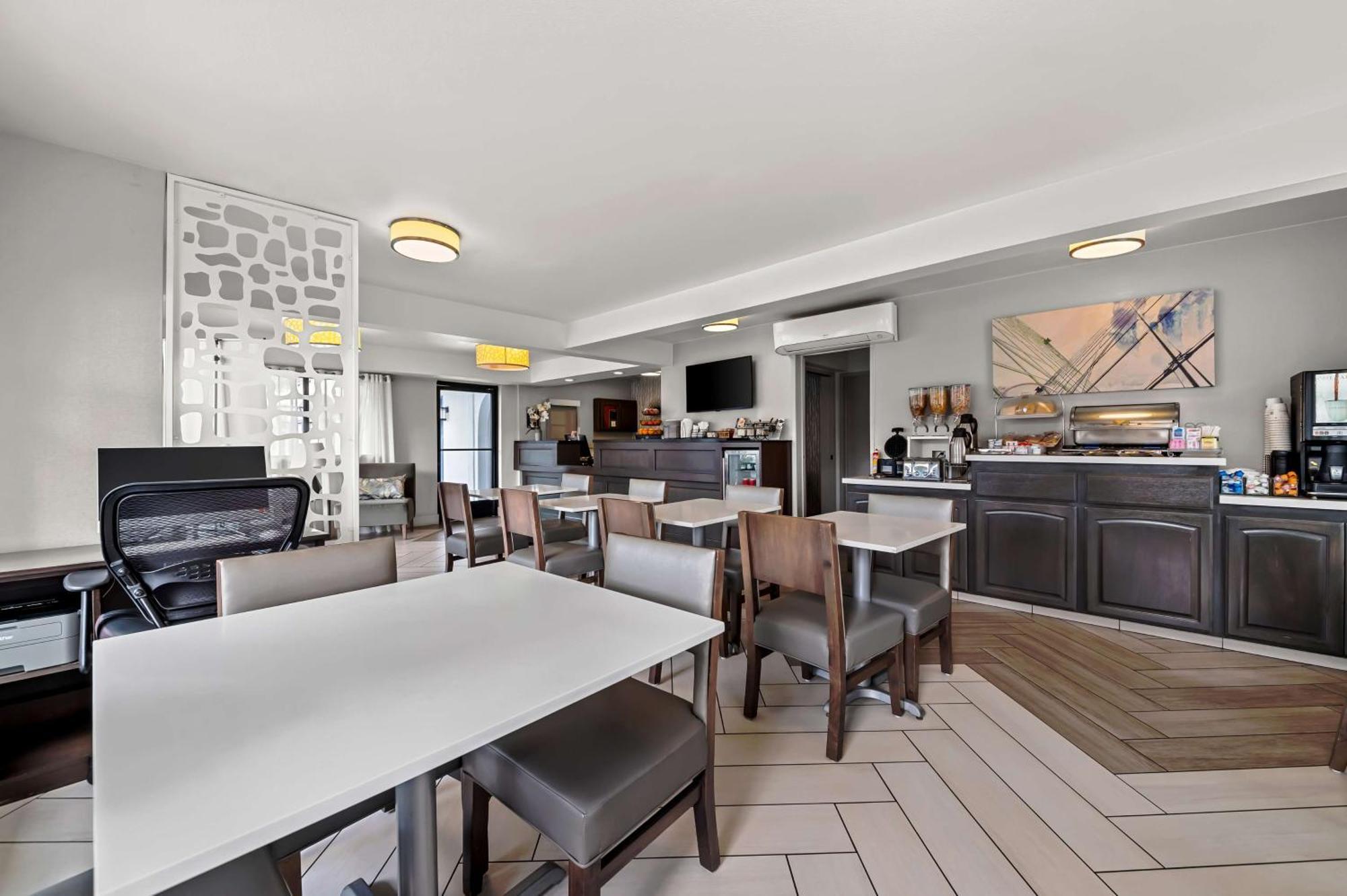 Best Western Los Alamitos Inn & Suites Экстерьер фото