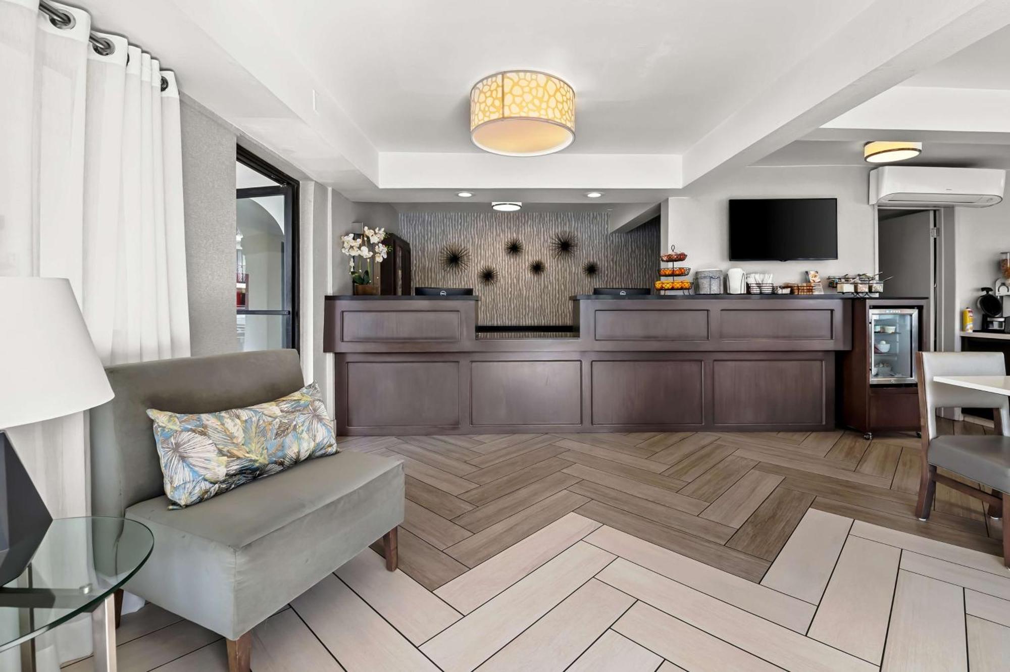 Best Western Los Alamitos Inn & Suites Экстерьер фото